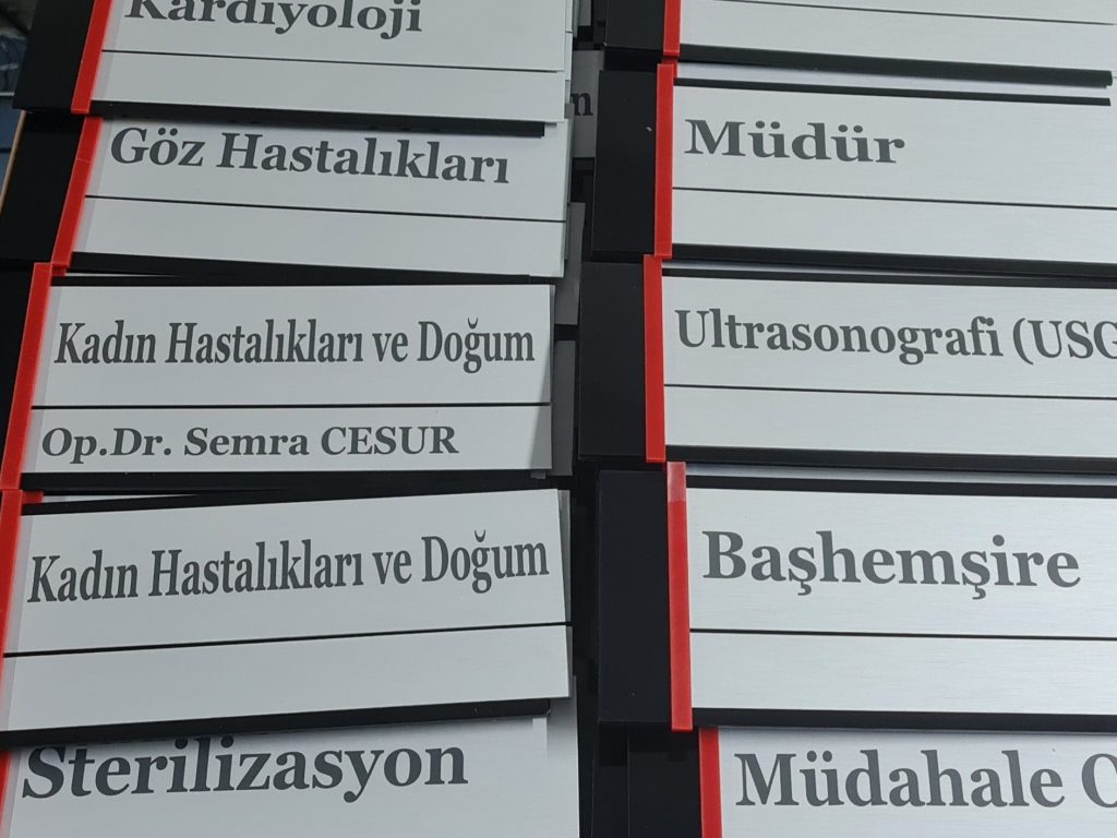 miknatisli-kapi-yanitabelasi-isimligi-hastane-doktor-ofis-sirket-fabrika-okul-klinik-dis-hekimi-imalathane-depo